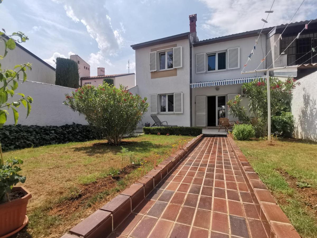 Hana House Pula Villa Exterior foto